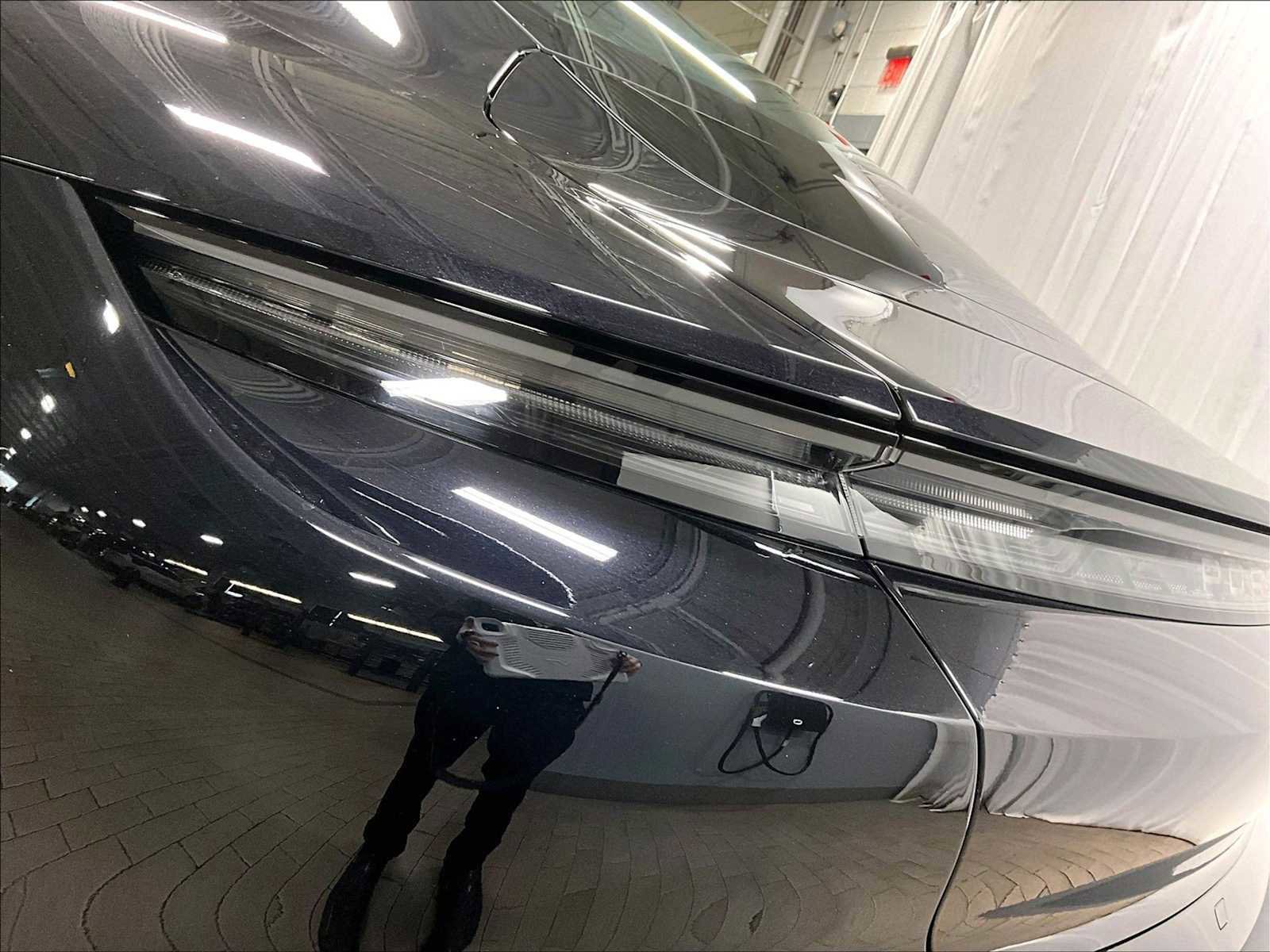 Used 2025 Porsche Taycan image 35