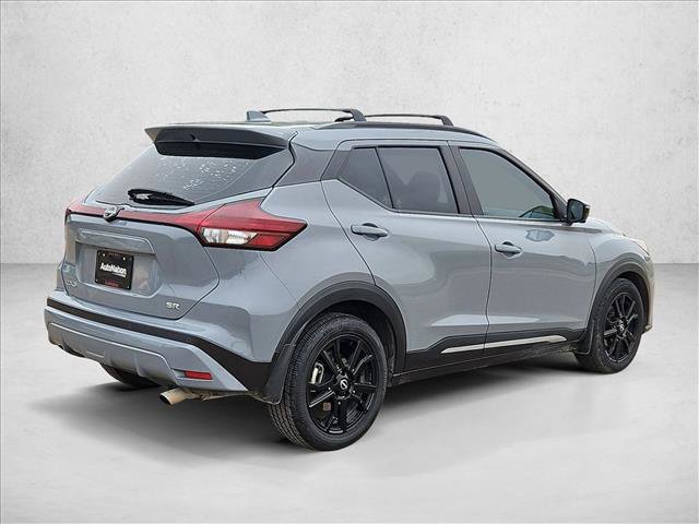 Used 2022 Nissan Kicks SR w/ Interior Electronics Package FWD image 5