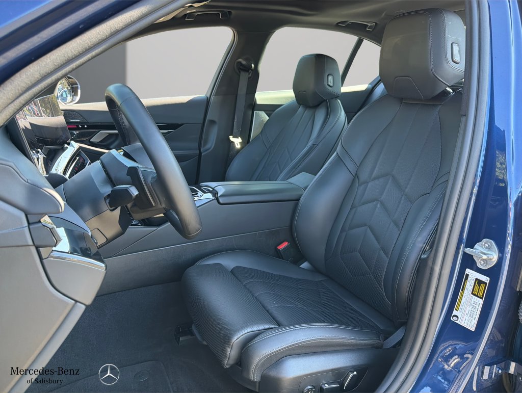 Used 2026 BMW 530i RWD image 14