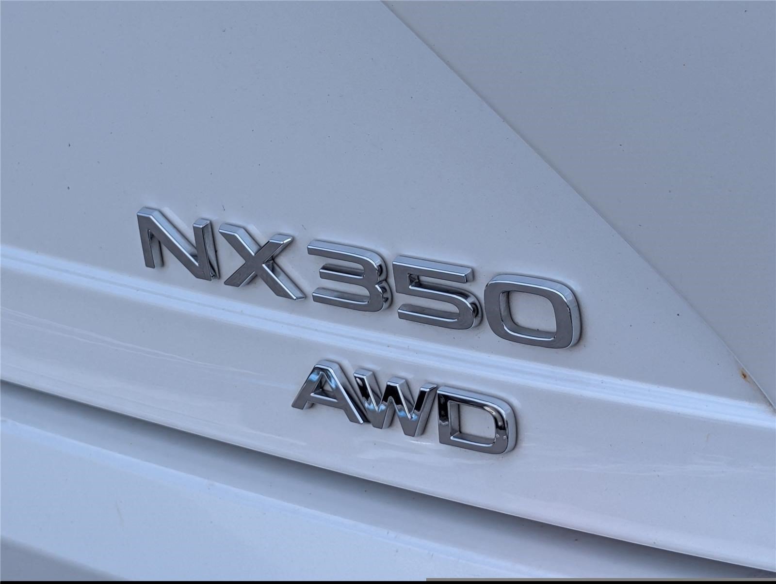 Certified 2025 Lexus NX 350 AWD w/ Accessory Package (2T) image 9