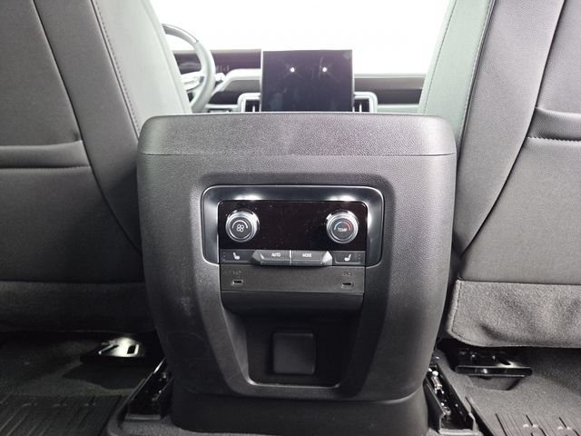 New 2026 GMC Yukon XL Elevation AWD/4WD image 24