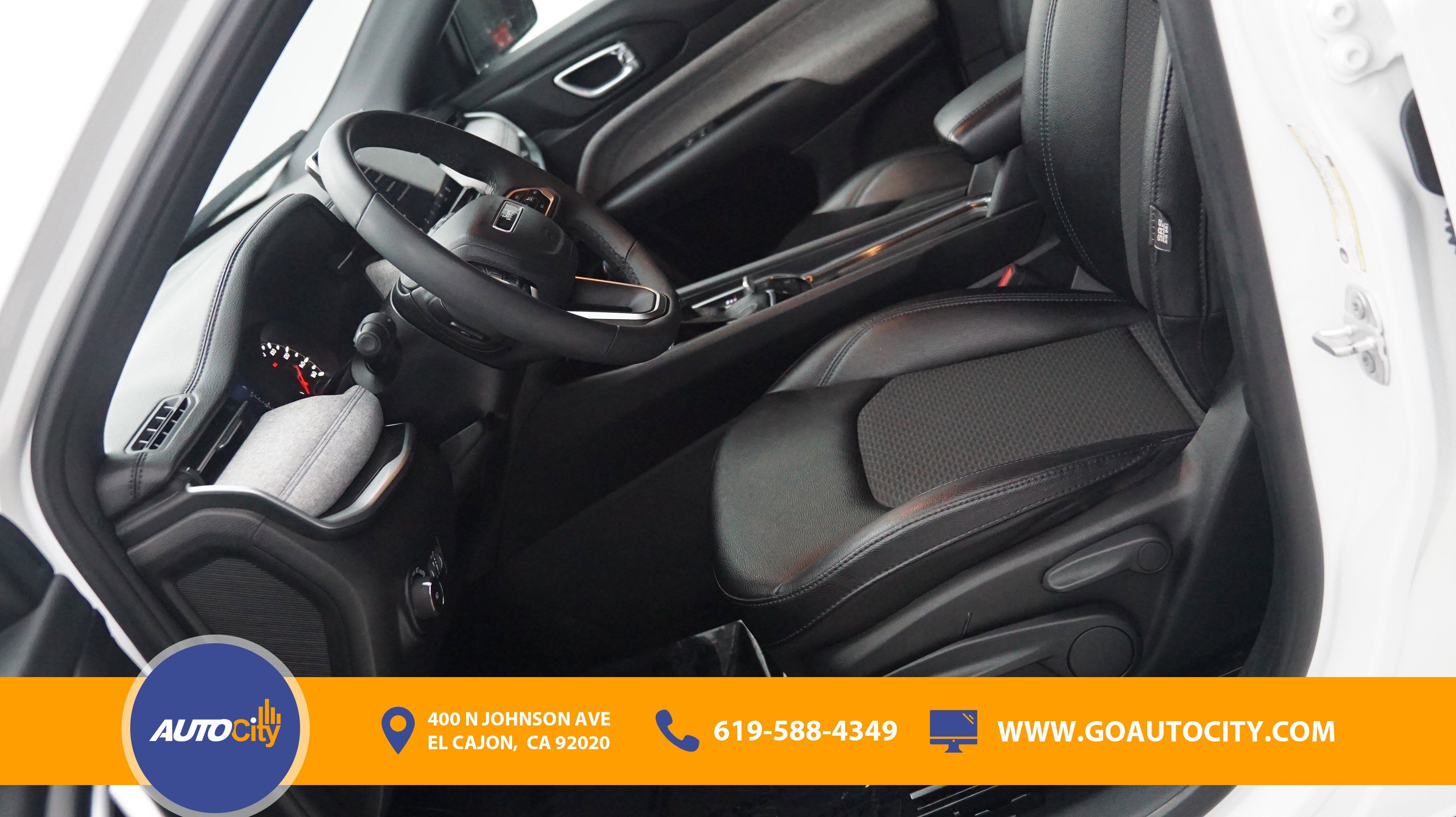 Used 2024 Jeep Compass Latitude image 9