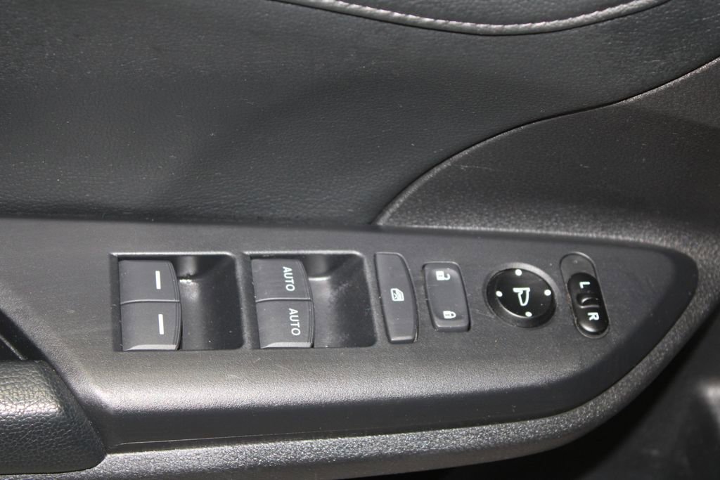 Used 2019 Honda Civic EX-L image 8