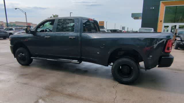 New 2026 RAM 3500 Tradesman AWD/4WD image 6