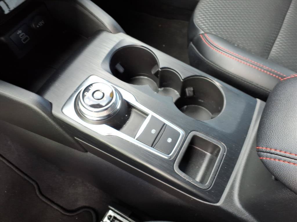Used 2025 Ford Escape ST-Line w/ Equipment Group 301A FWD image 17