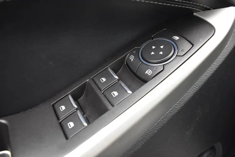 Used 2022 Ford Explorer XLT AWD/4WD image 21
