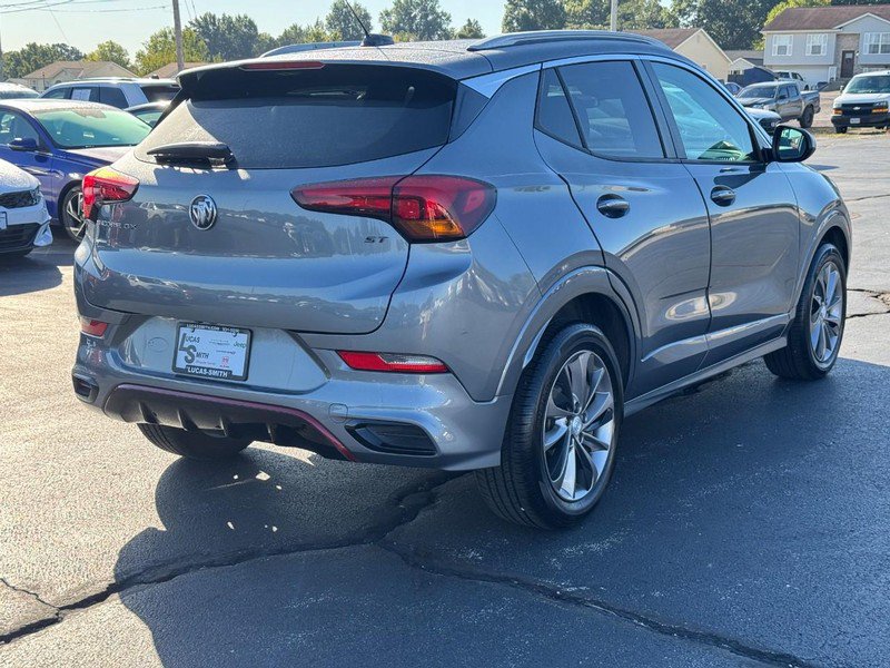 Used 2021 Buick Encore GX Preferred w/ Sport Touring Package FWD image 3