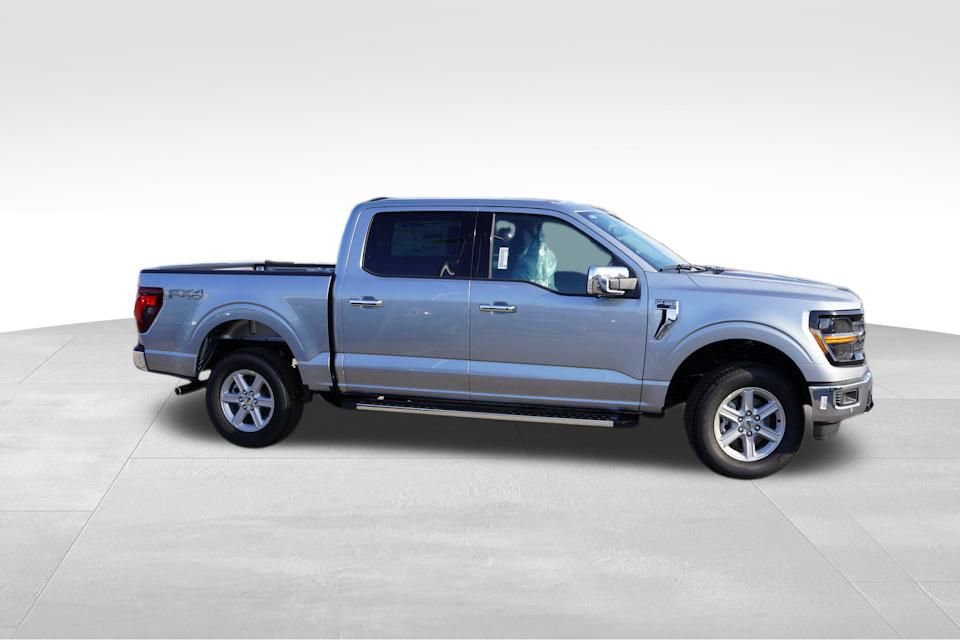 New 2025 Ford F150 XLT w/ Equipment Group 302A MID image 2