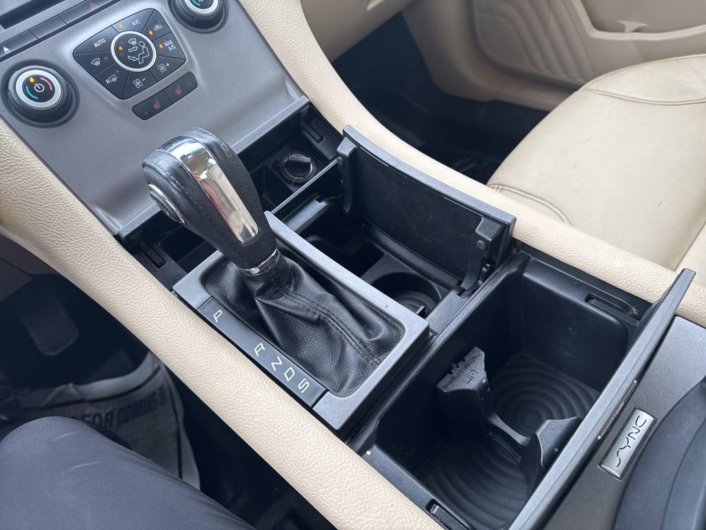 Used 2016 Ford Taurus SEL FWD image 21