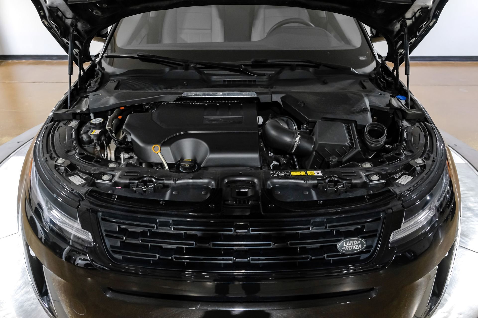 Used 2024 Land Rover Range Rover Evoque S AWD/4WD image 52