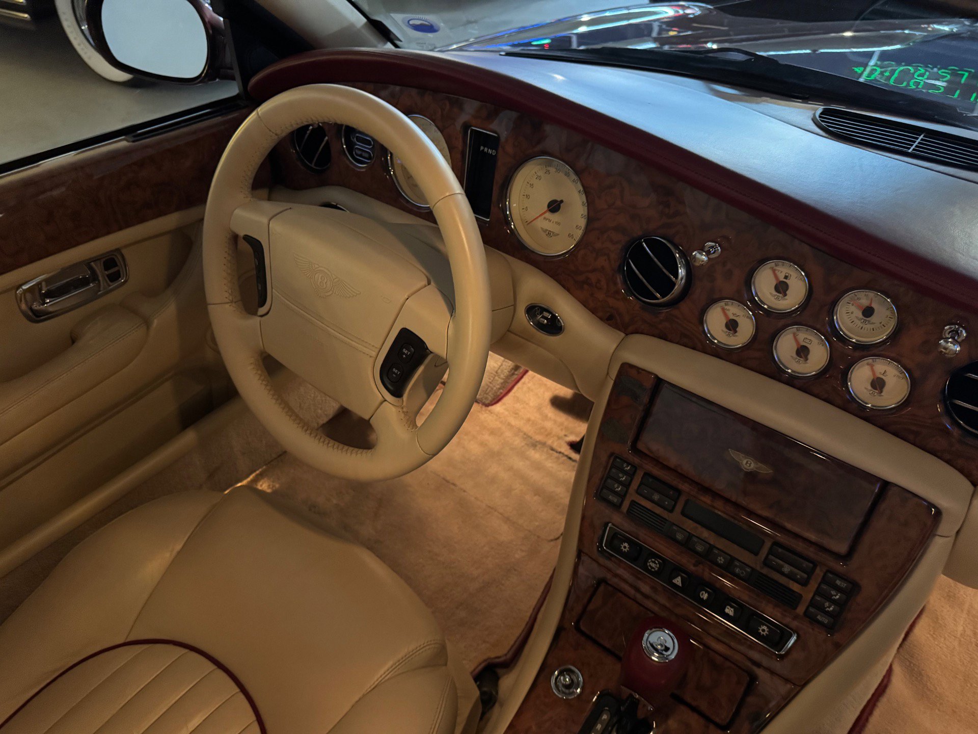 Used 1999 Bentley Arnage Green Label image 32