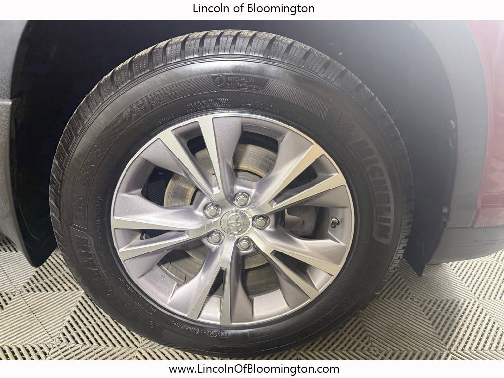 Used 2015 Toyota Highlander XLE image 11