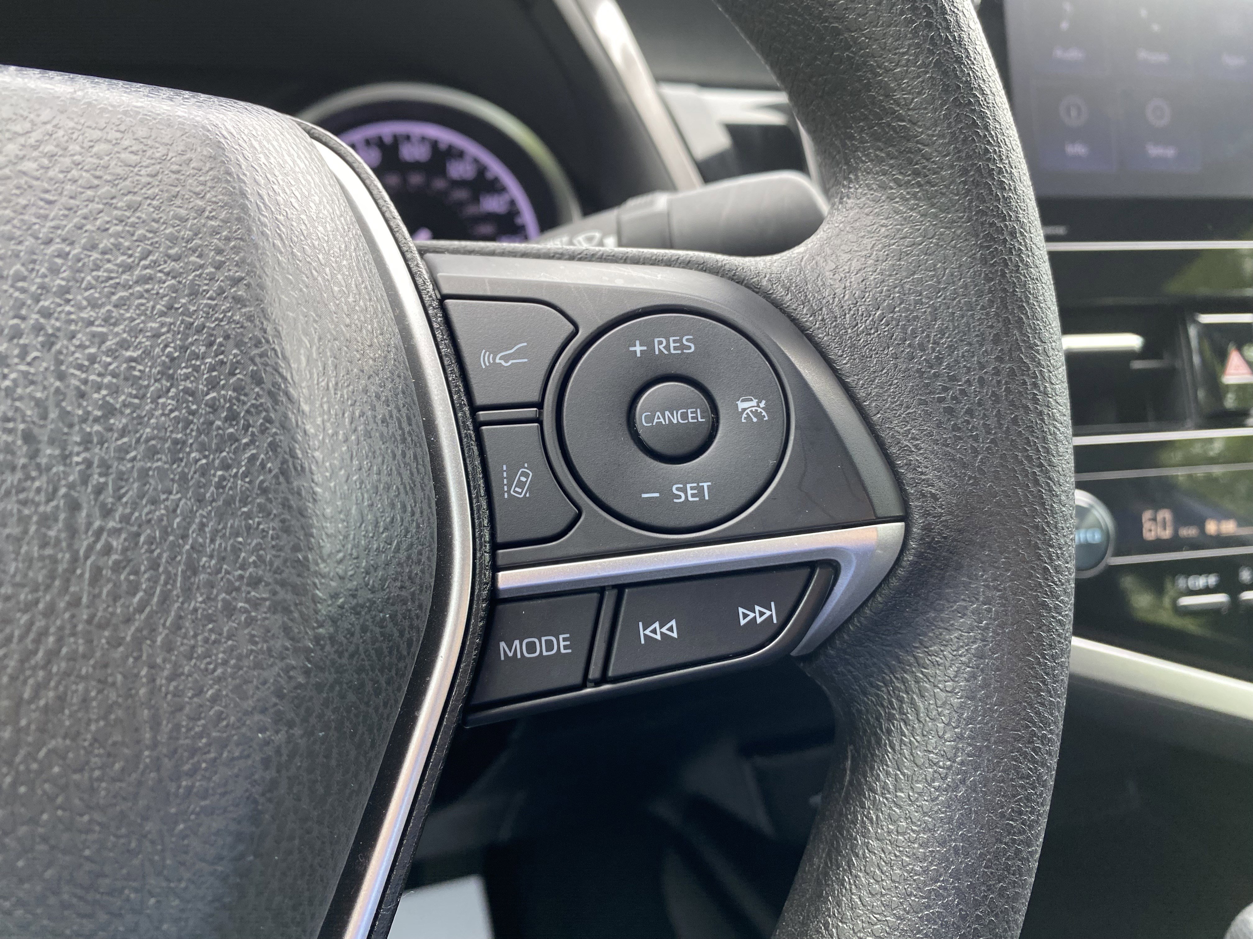 Used 2024 Toyota Camry LE w/ Convenience Package FWD image 19