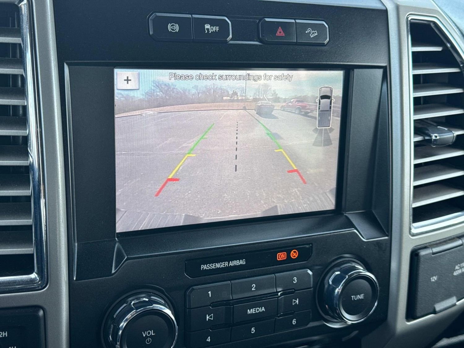 Used 2017 Ford F350 Lariat w/ Lariat Ultimate Package image 30