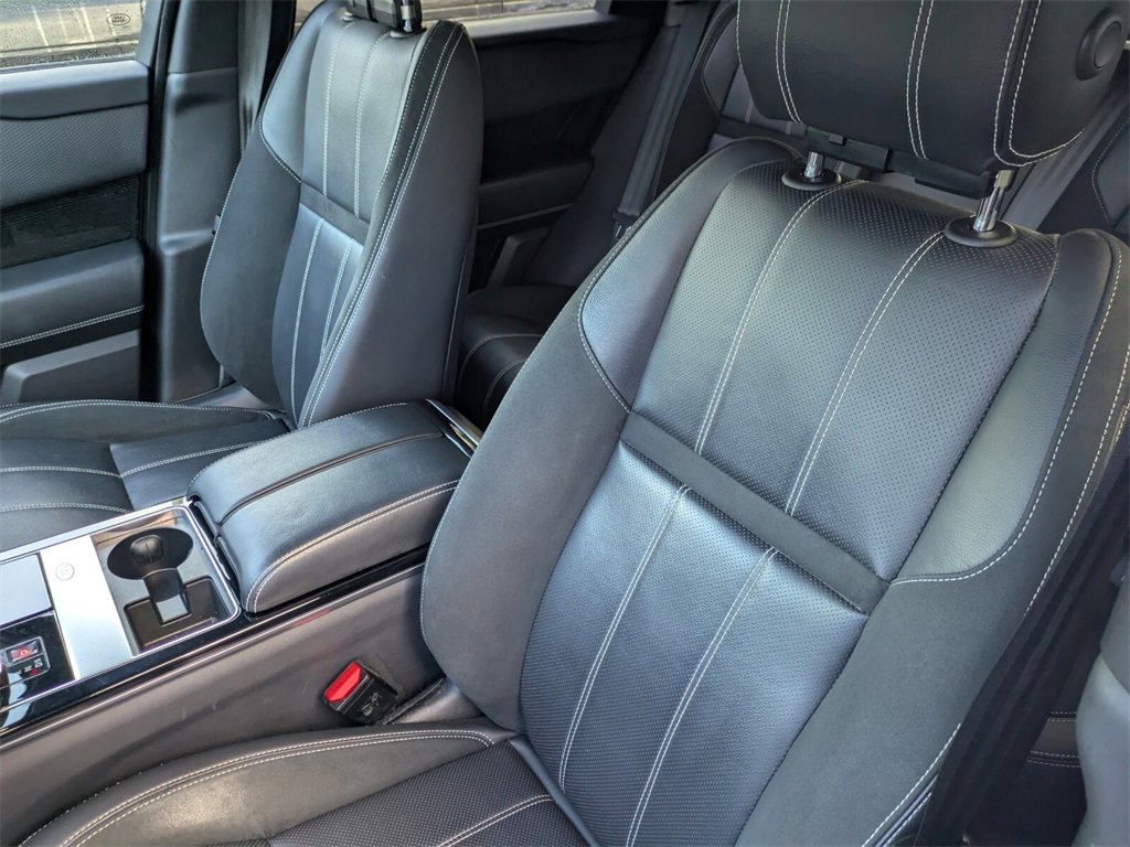 Used 2021 Land Rover Range Rover Velar R-Dynamic S image 11