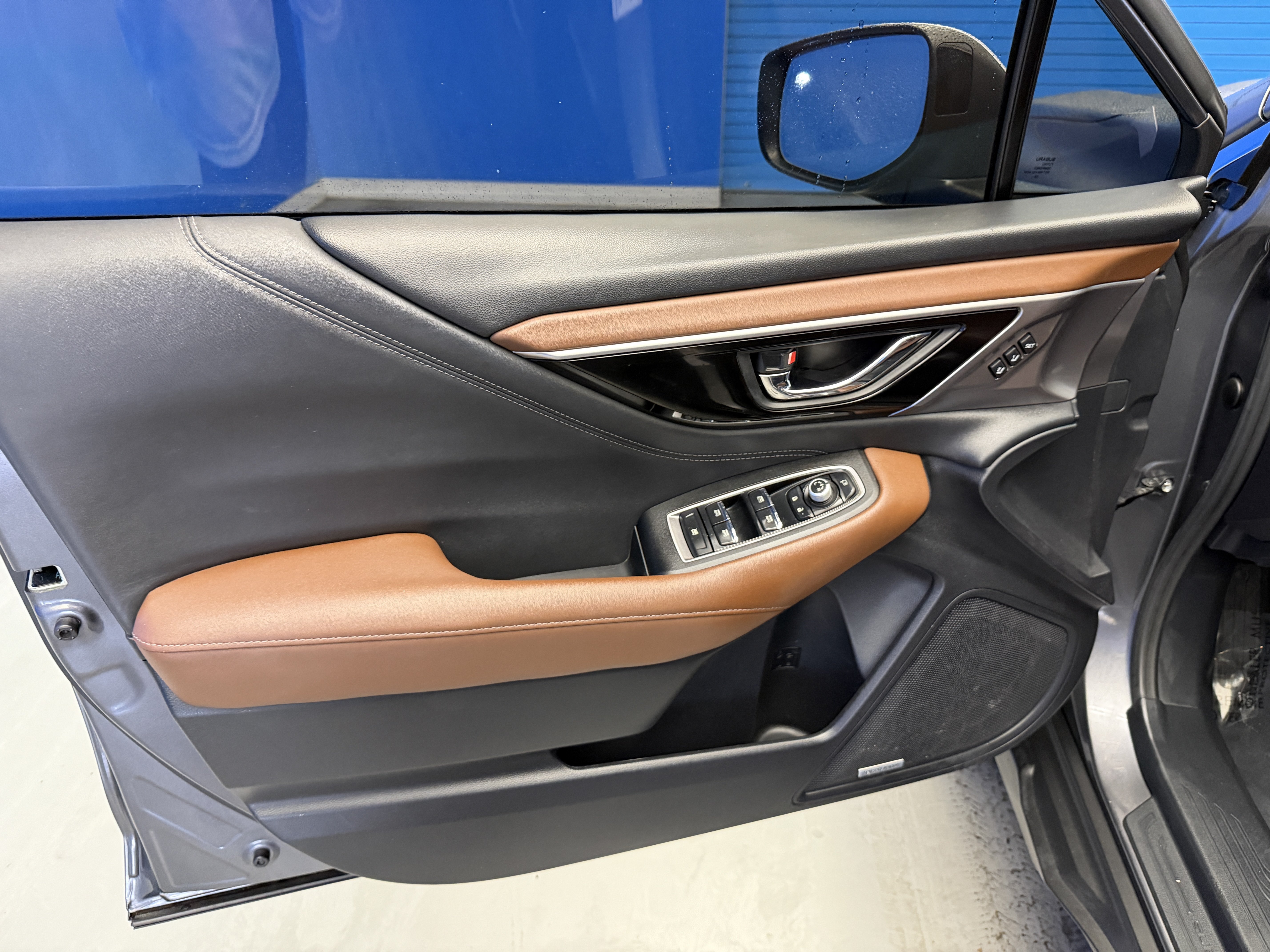 Used 2020 Subaru Outback Touring XT AWD/4WD image 9