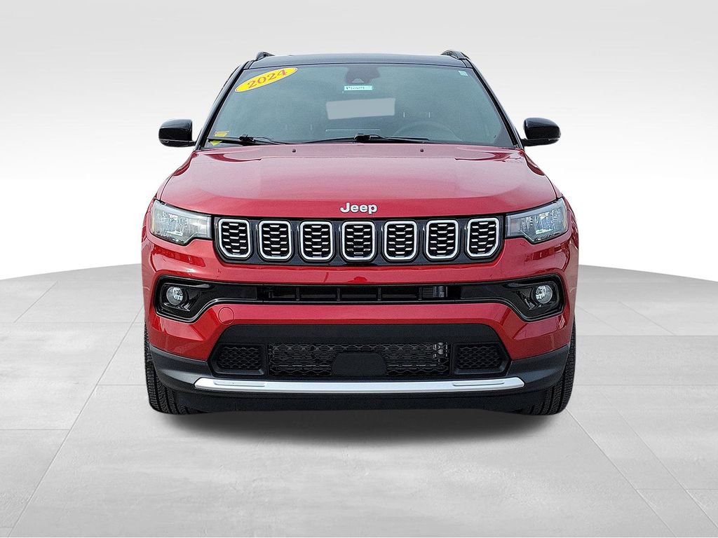 Used 2024 Jeep Compass Limited image 2