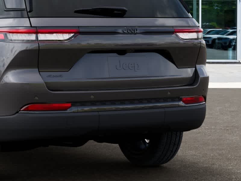 New 2025 Jeep Grand Cherokee Limited AWD/4WD image 13