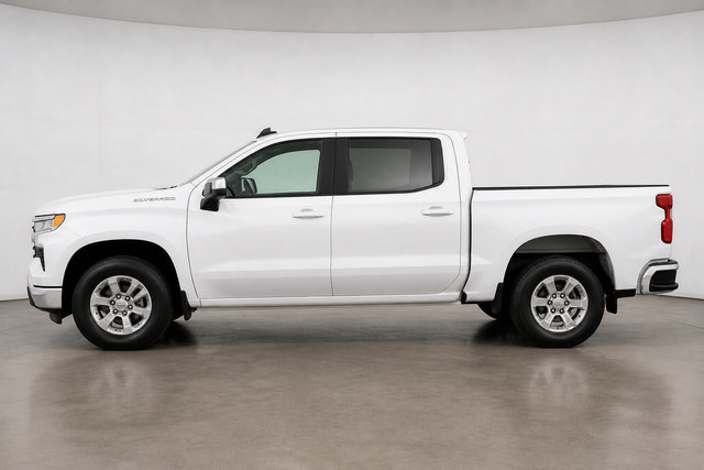 Used 2024 Chevrolet Silverado 1500 LT w/ Convenience Package II AWD/4WD image 6