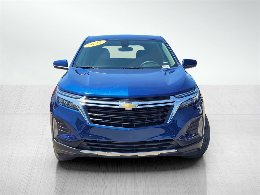 Used 2023 Chevrolet Equinox LT image 2