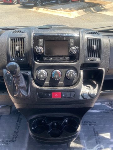 Used 2020 RAM ProMaster 2500 w/ Interior Convenience Group FWD image 17