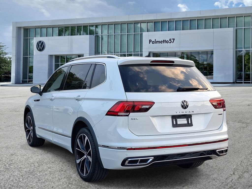 Certified 2022 Volkswagen Tiguan SEL R-Line AWD/4WD image 4