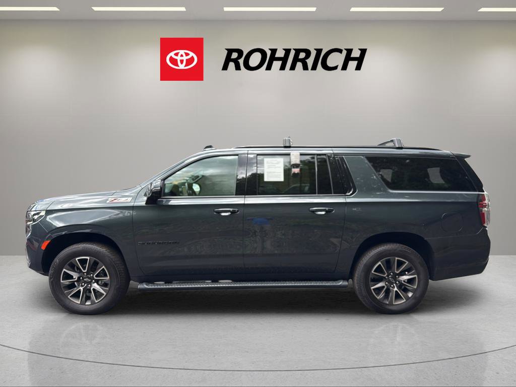 Used 2022 Chevrolet Suburban Z71 w/ Luxury Package AWD/4WD image 9
