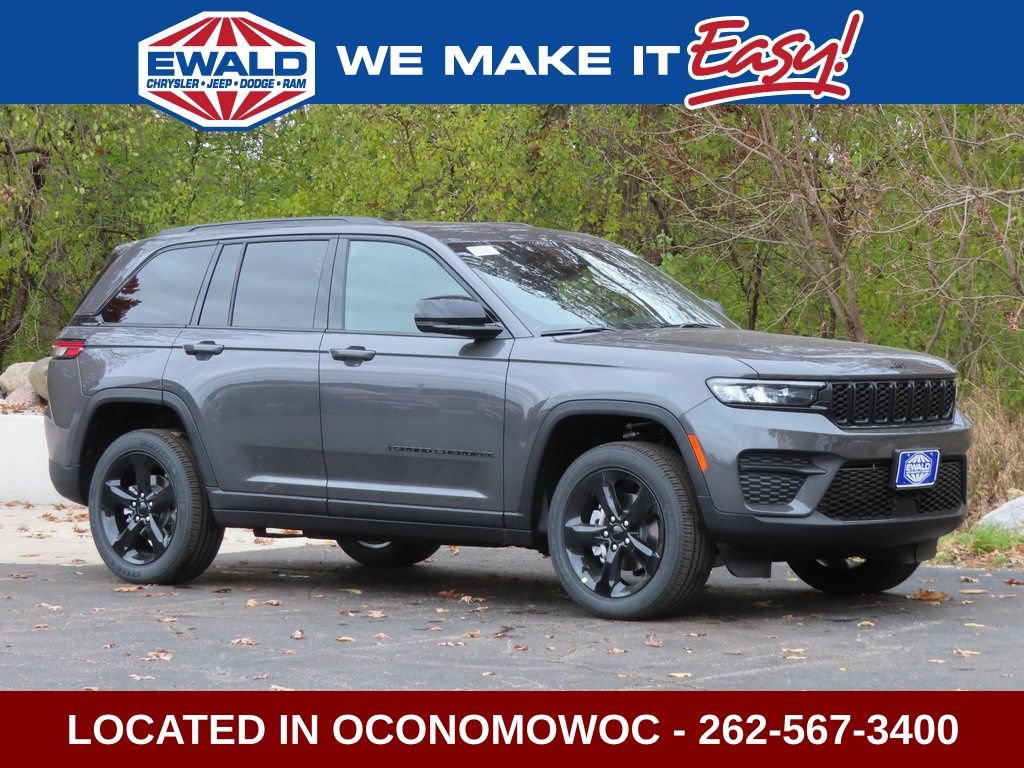 New 2025 Jeep Grand Cherokee Altitude AWD/4WD image 1