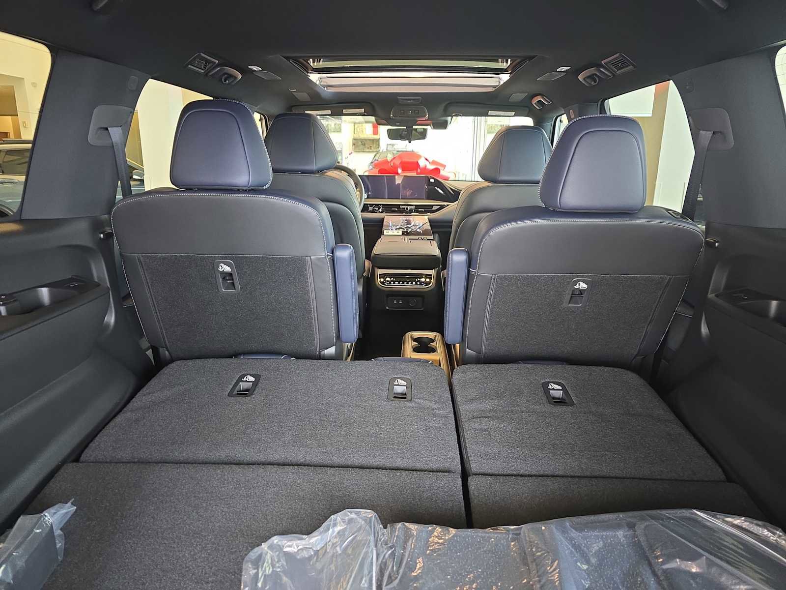 New 2026 INFINITI QX80 4WD w/ Sport Exterior Package image 10