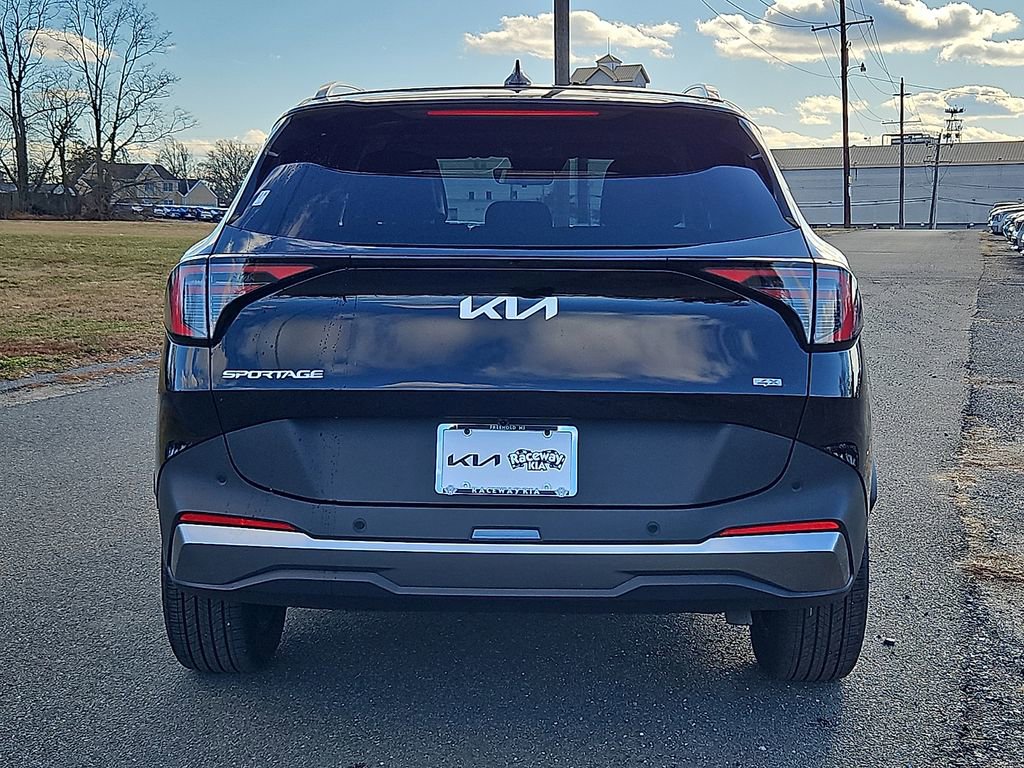 Certified 2026 Kia Sportage EX AWD/4WD image 6