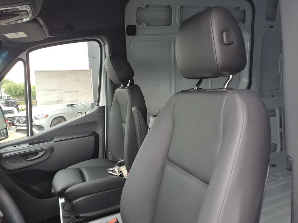 New 2026 Mercedes-Benz Sprinter 2500 image 13
