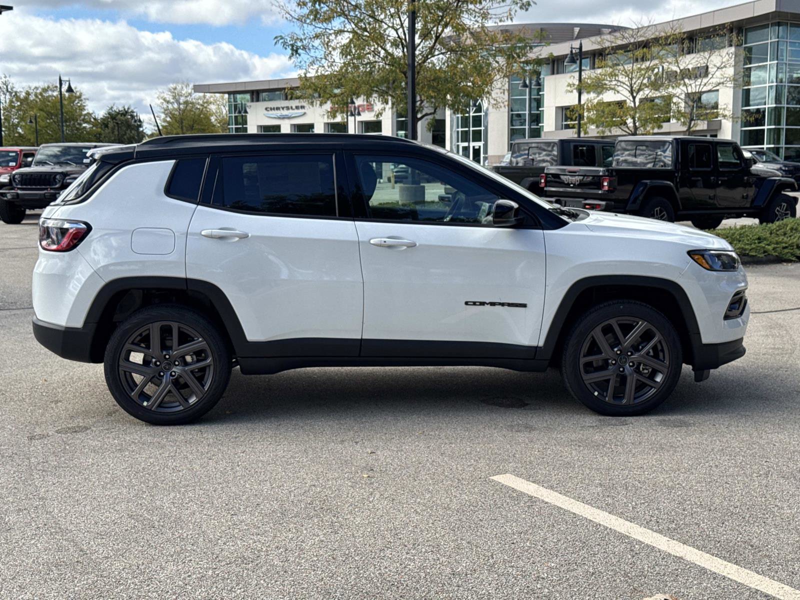 New 2026 Jeep Compass Limited w/ Sun, Sound & Navigation Group image 4