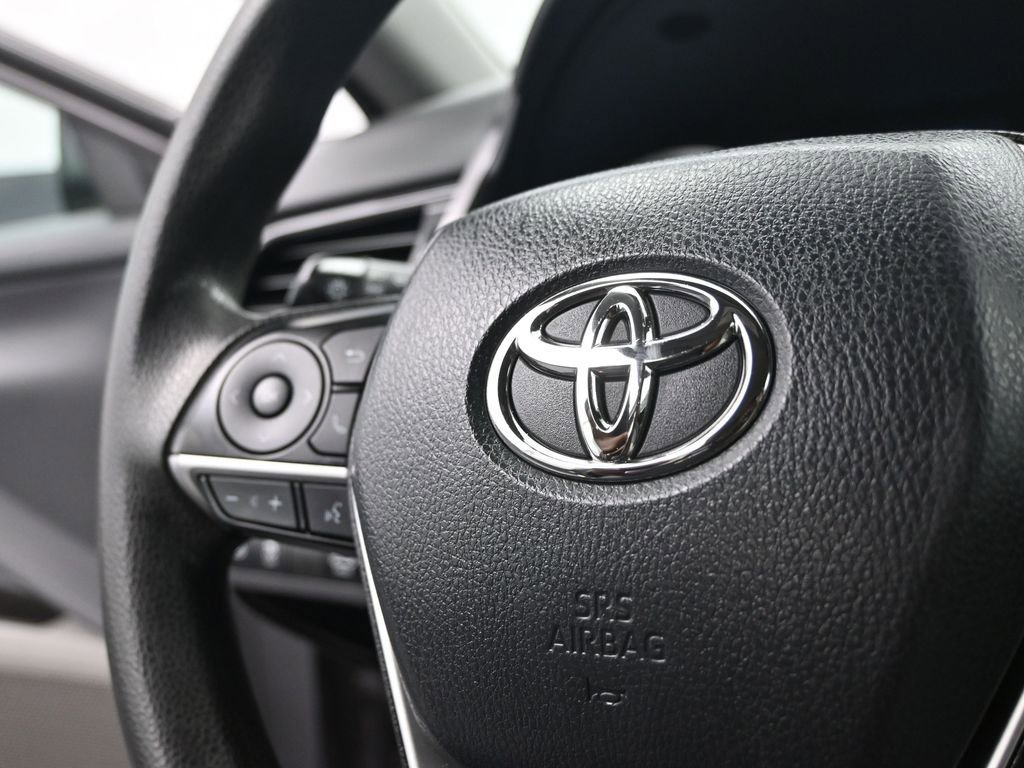 Used 2023 Toyota Camry LE FWD image 11