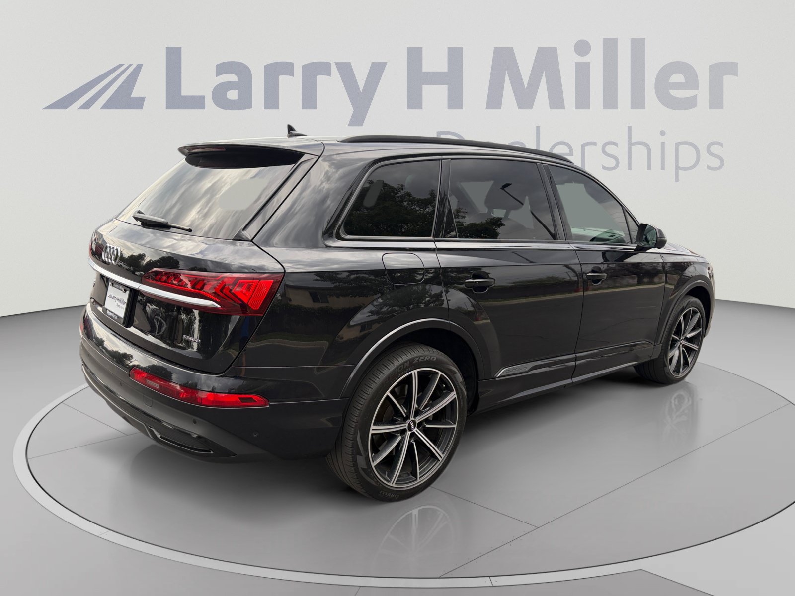 Used 2021 Audi Q7 3.0T Premium Plus AWD/4WD image 5