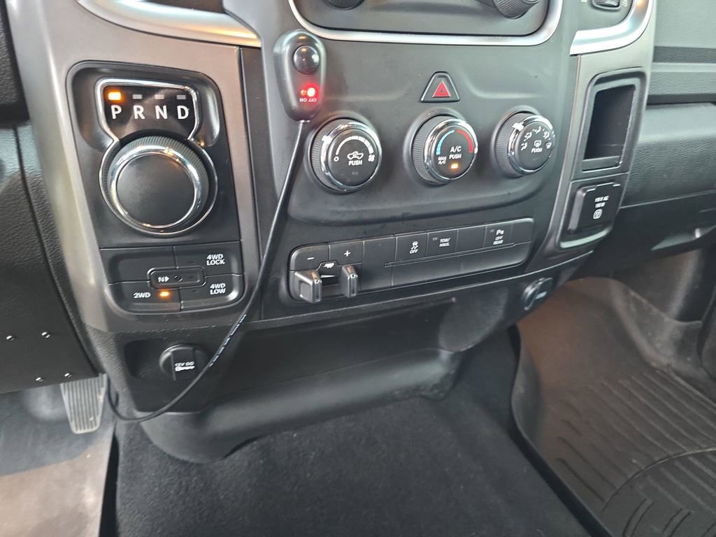 Used 2021 RAM 1500 Classic Warlock w/ Trailer & Traction Group AWD/4WD image 24