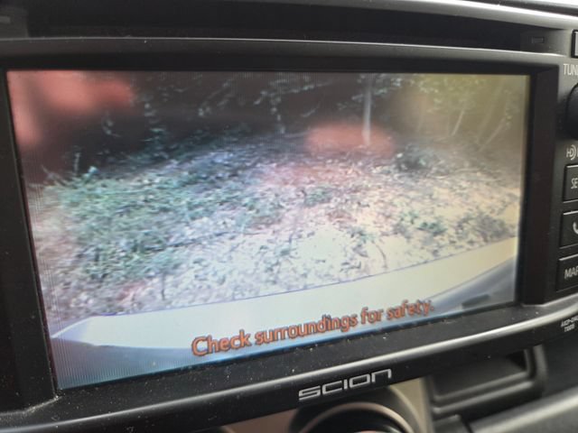 Used 2015 Scion xB FWD image 14