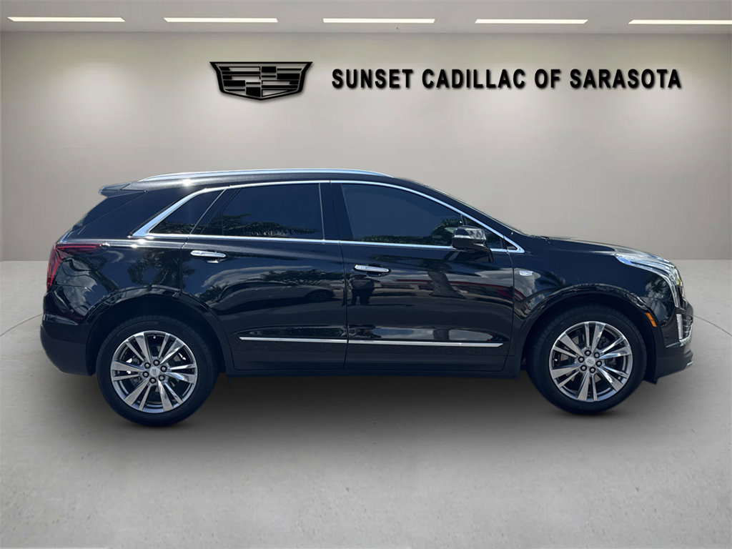 Certified 2024 Cadillac XT5 Premium Luxury w/ Technology Package FWD image 3