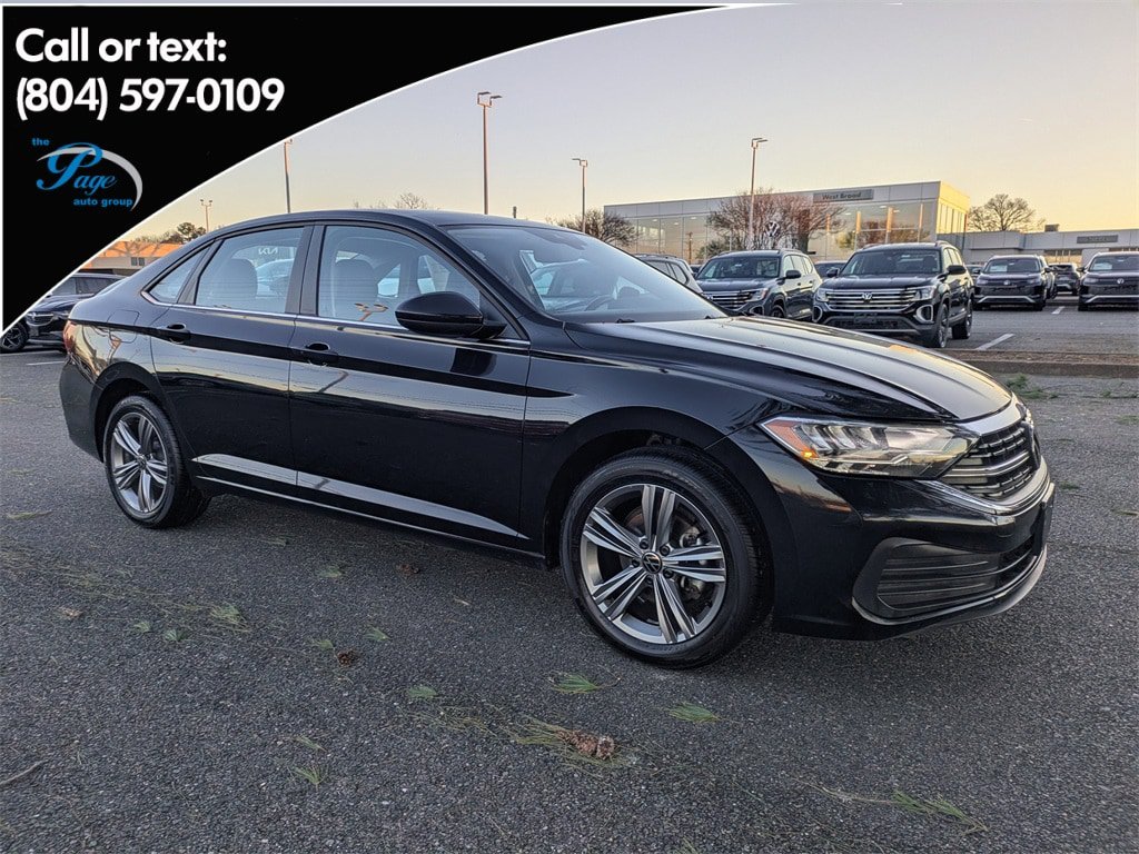 Used 2024 Volkswagen Jetta SE FWD image 1