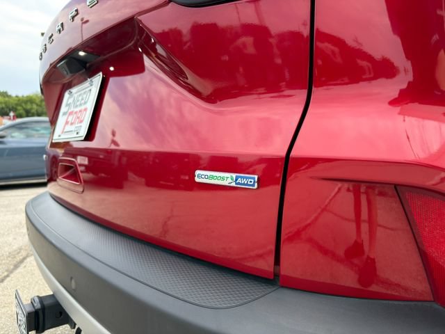 Used 2020 Ford Escape Titanium AWD/4WD image 11
