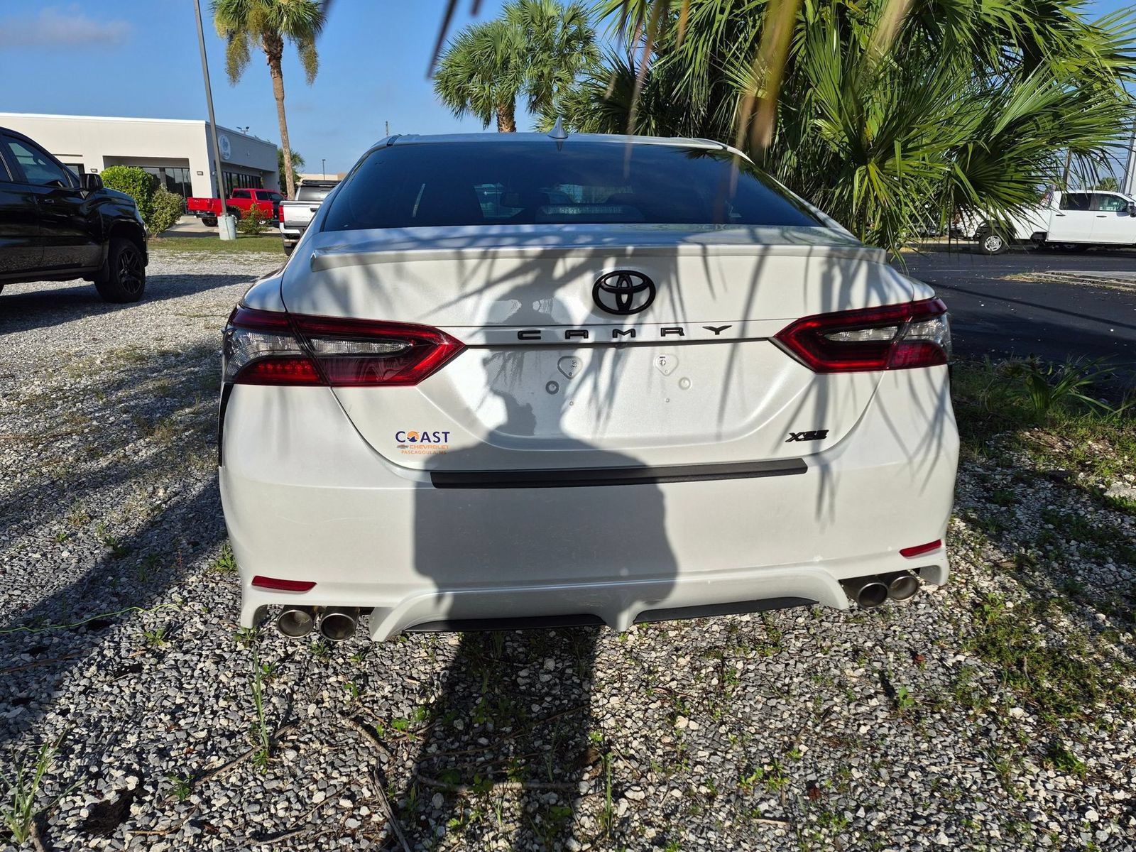 Used 2021 Toyota Camry XSE w/ Blackout Package (TMS) FWD image 4