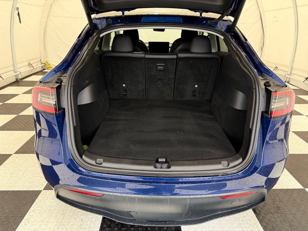 Used 2021 Tesla Model Y 2WD image 4