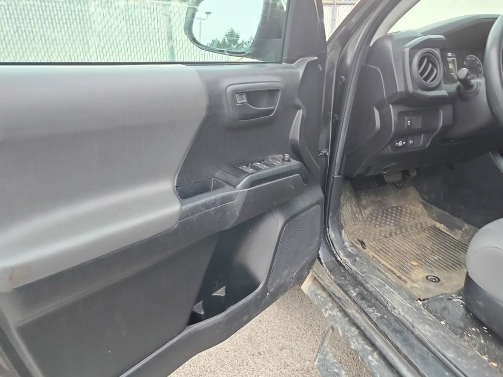 Used 2023 Toyota Tacoma SR AWD/4WD image 7