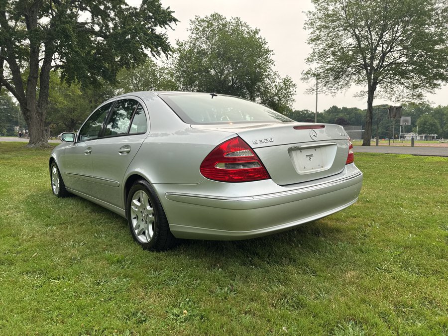 Used 2004 Mercedes-Benz E 320 4MATIC Sedan image 19