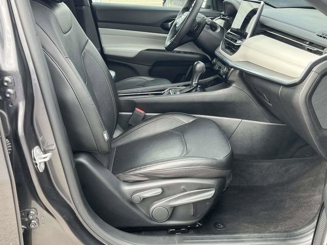 Used 2023 Jeep Compass Limited image 23