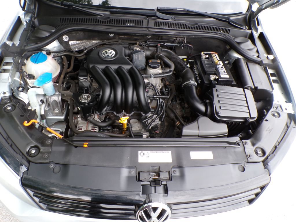Used 2013 Volkswagen Jetta Sedan FWD image 29