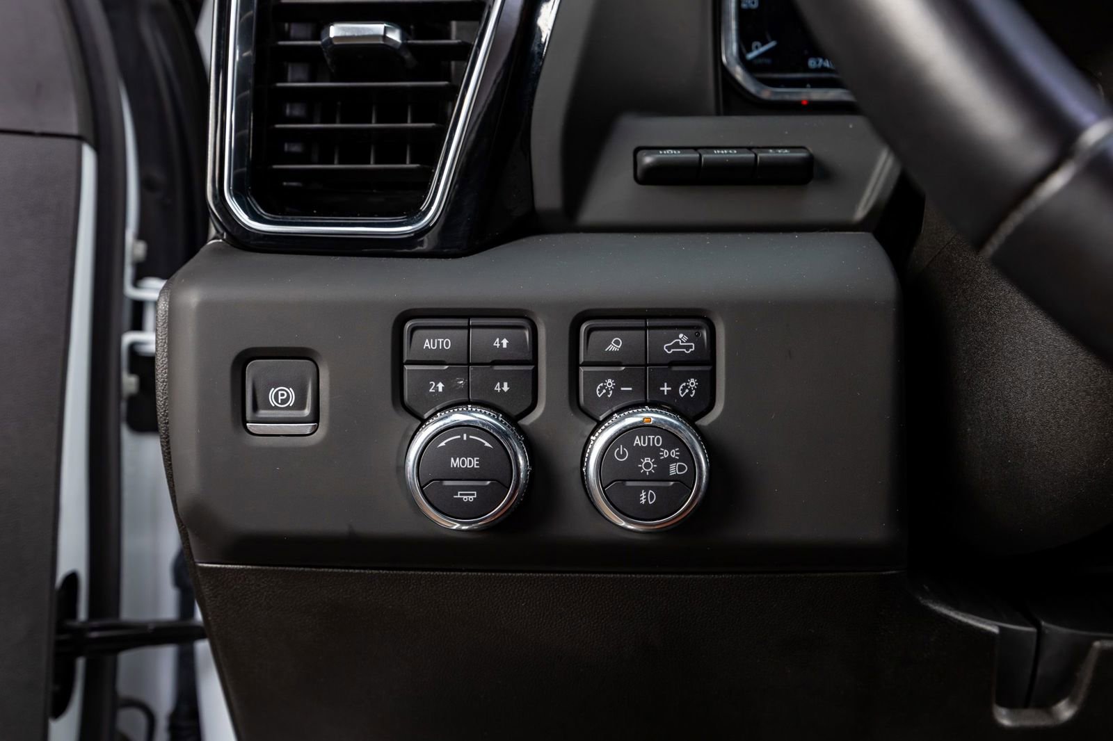 Used 2025 GMC Sierra 2500 Denali Ultimate image 22