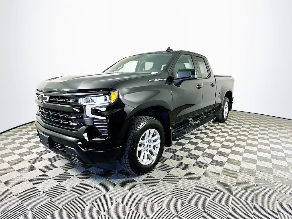 Used 2023 Chevrolet Silverado 1500 RST image 5