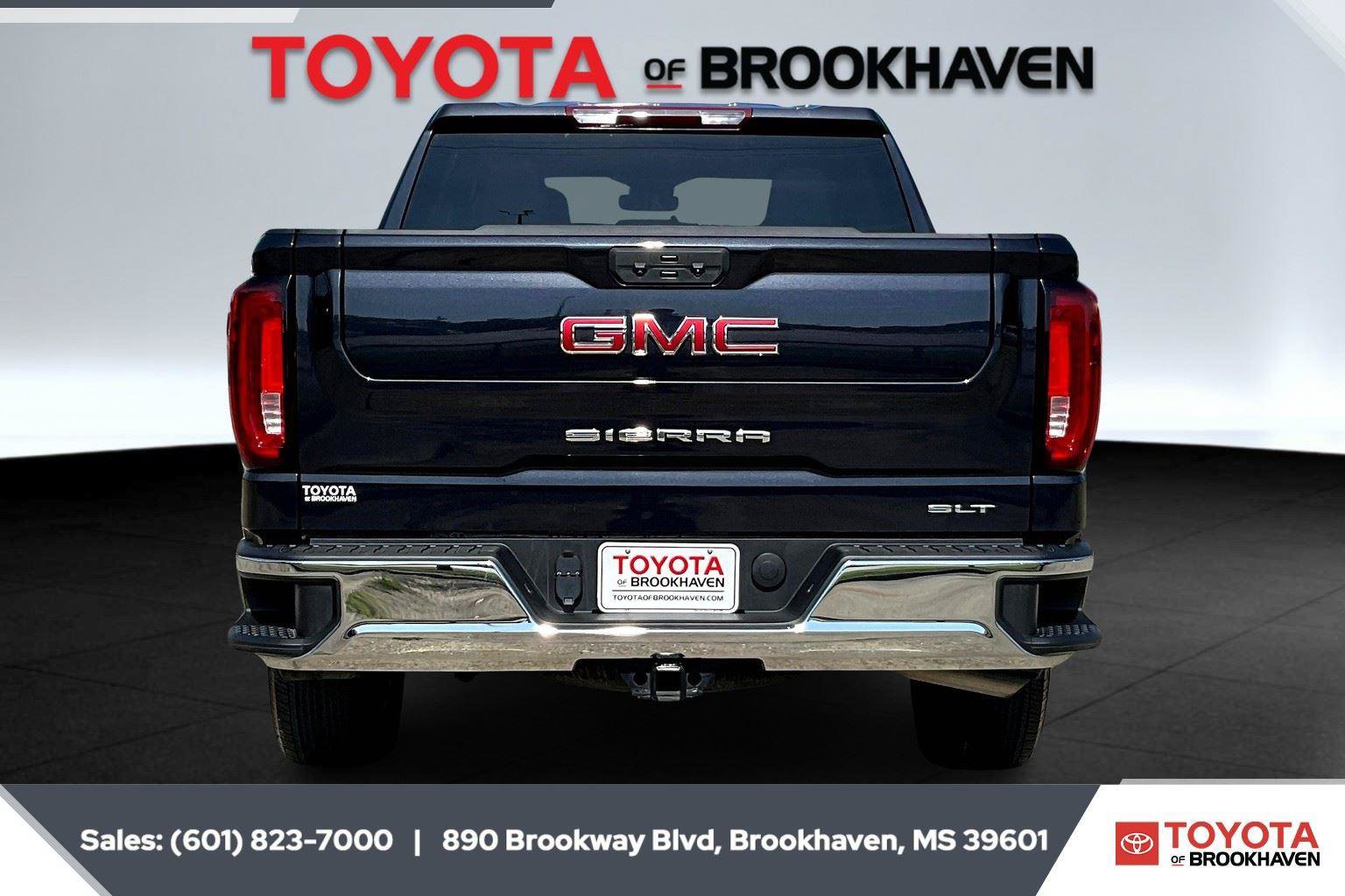 Used 2024 GMC Sierra 1500 SLT AWD/4WD image 4
