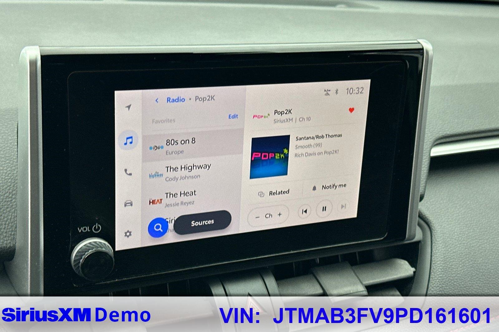 Used 2023 Toyota RAV4 SE w/ Weather & Moonroof Package image 27