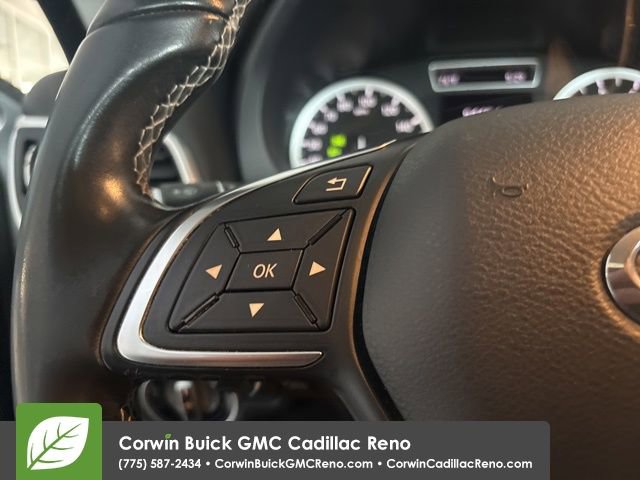 Used 2018 INFINITI QX30 Premium image 20